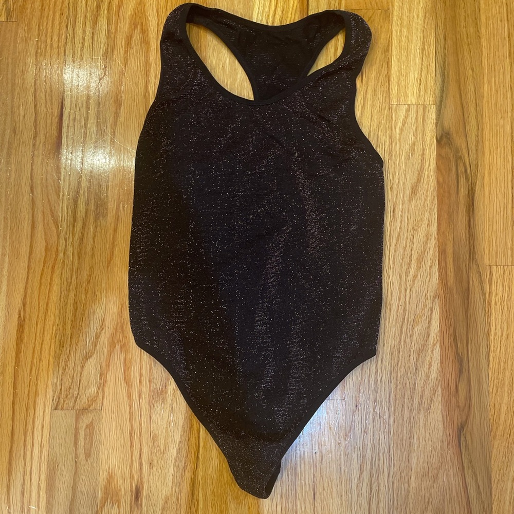 💜 3 for $18 or 5 for $25 black copper glitter bodysuit